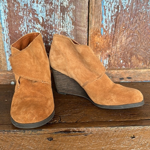 Lucky Brand "Sumarah" Wedge Ankle Booties Size 7.5 - Picture 2 of 9